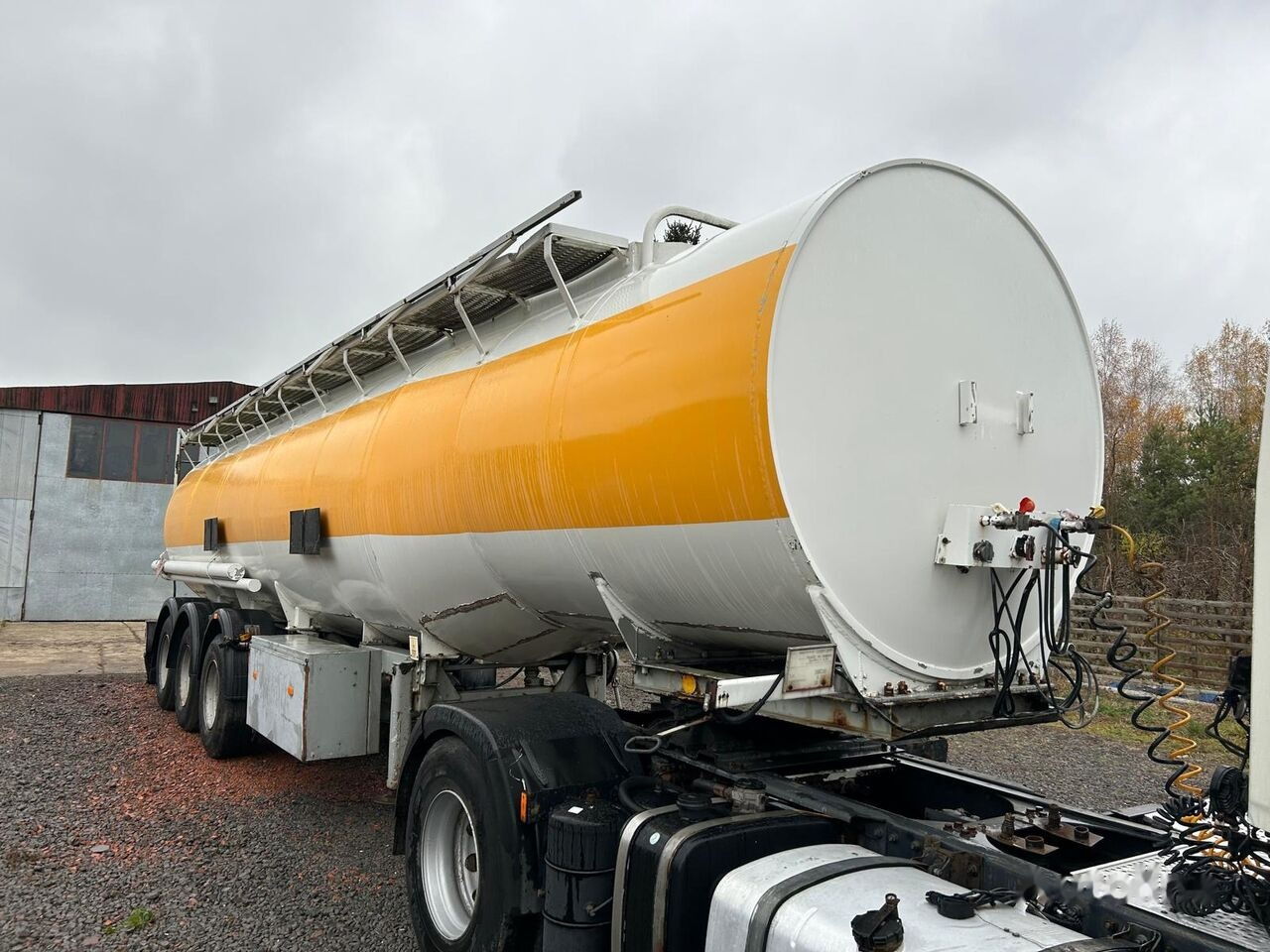 Stokota Elzam 3NC38 - Полуприцеп-цистерна: фото 1