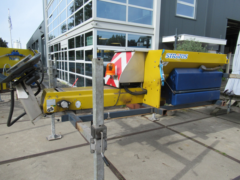 NIDO STRATOS B08-24 VAXN Zoutstrooier HYDRO 0,8M3 Salzstreuer - Разбрасыватель песка/ Соли: фото 4 NIDO STRATOS B08-24 VAXN Zoutstrooier HYDRO 0,8M3 Salzstreuer - Разбрасыватель песка/ Соли: фото 4