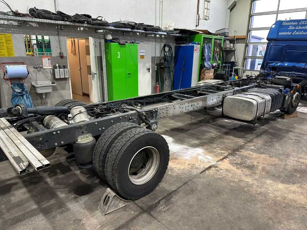 Iveco 110EL25 Unfallchassis ohne Motor/Getriebe - Рама/ Шасси для Грузовиков: фото 1 Iveco 110EL25 Unfallchassis ohne Motor/Getriebe - Рама/ Шасси для Грузовиков: фото 1