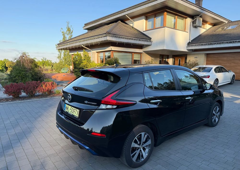Nissan Leaf 40kWh Acenta - Легковой автомобиль: фото 4 Nissan Leaf 40kWh Acenta - Легковой автомобиль: фото 4