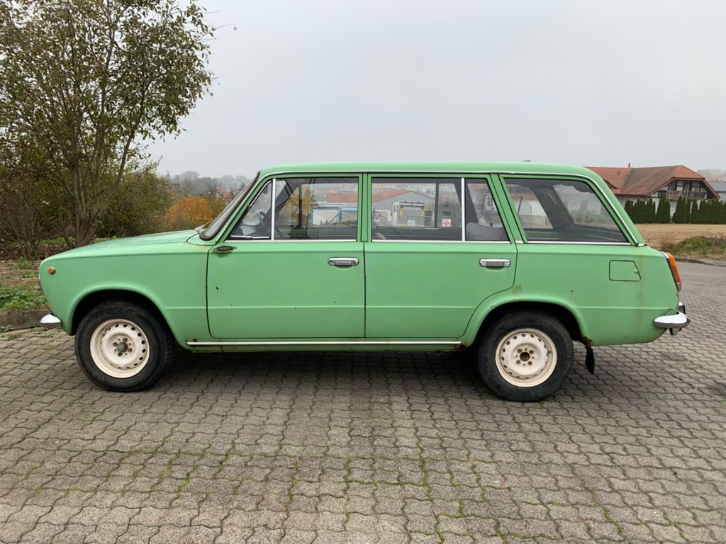 Легковой автомобиль Lada 1200 Combi  * VAZ 2102  * Shiguli: фото 1