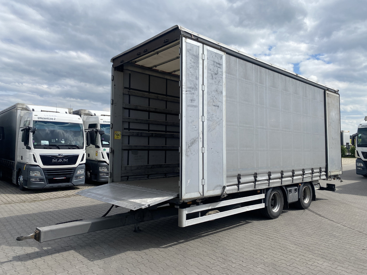 MAN TGX - Тентованный грузовик: фото 5 MAN TGX - Тентованный грузовик: фото 5