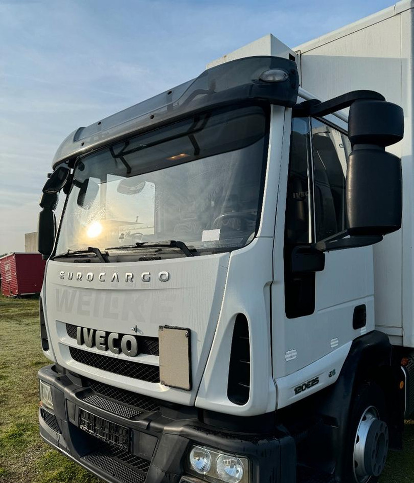 Iveco 120e25 euro 6 furgone - Грузовик с закрытым кузовом: фото 1 Iveco 120e25 euro 6 furgone - Грузовик с закрытым кузовом: фото 1