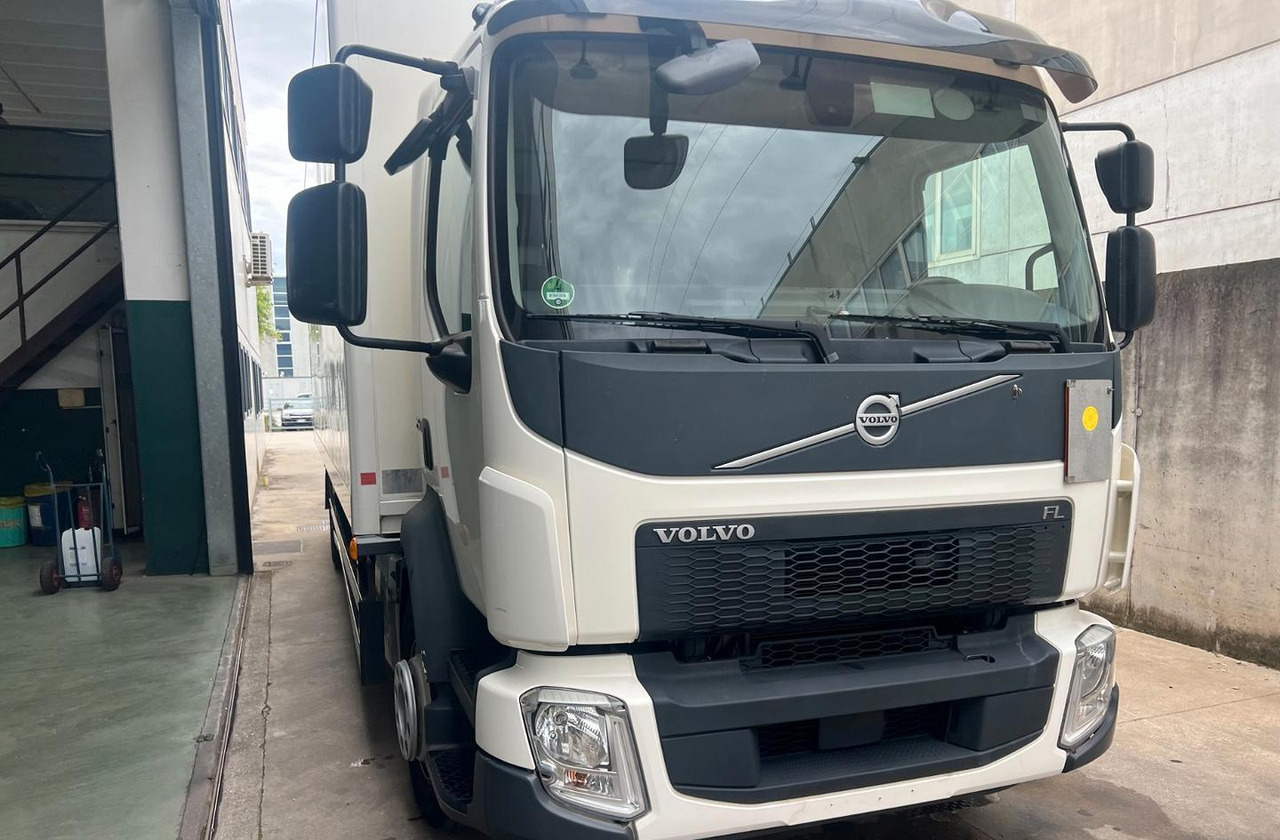 VOLVO FL 250 euro 6 sponda - Грузовик с закрытым кузовом: фото 2 VOLVO FL 250 euro 6 sponda - Грузовик с закрытым кузовом: фото 2