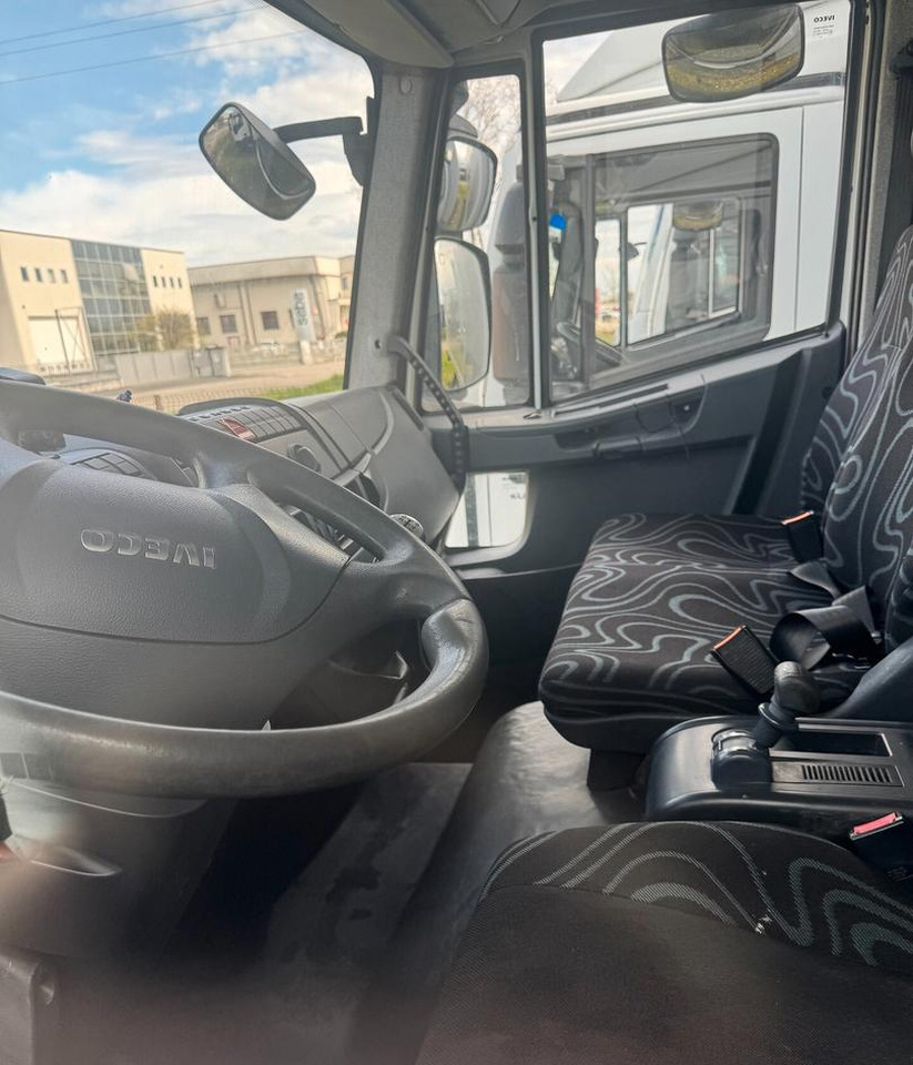 Iveco 75e190 - Грузовик с закрытым кузовом: фото 2 Iveco 75e190 - Грузовик с закрытым кузовом: фото 2