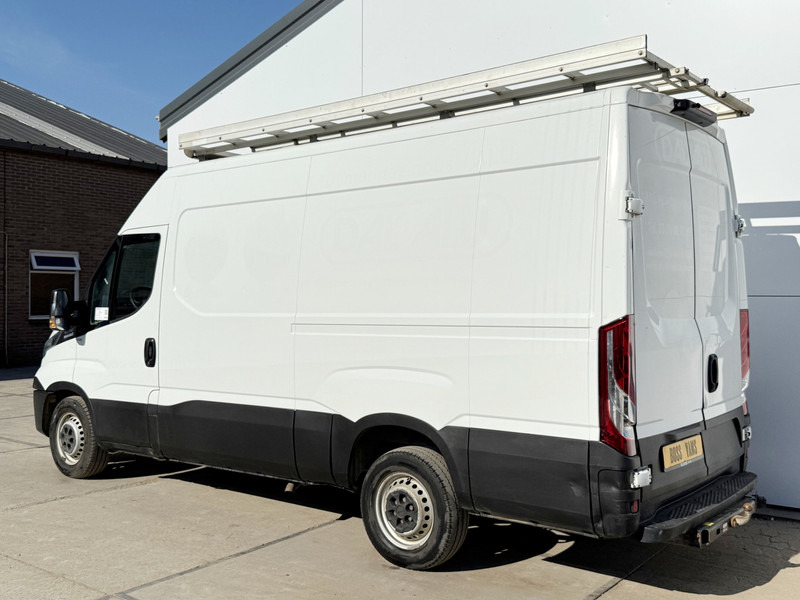 Iveco Daily 35S13 ***Marge/Margin***Automaat L2H2 Climate Control Cruise Control Trekhaak Navigatie Imperiaal - Цельнометаллический фургон: фото 2 Iveco Daily 35S13 ***Marge/Margin***Automaat L2H2 Climate Control Cruise Control Trekhaak Navigatie Imperiaal - Цельнометаллический фургон: фото 2
