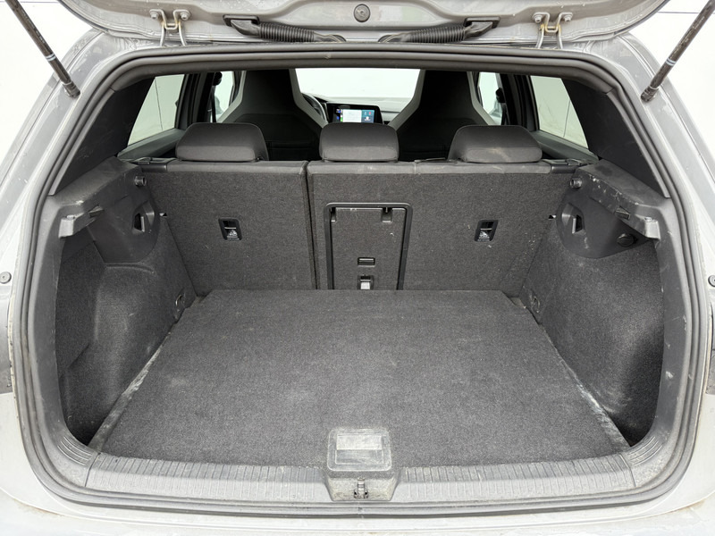 Легковой автомобиль Volkswagen Golf GTD 200pk Automaat Panoramadak Adaptive Cruise Control 19″ Lichtmetalen Velgen Virtual Cockpit Camera Carplay Parkeersensoren: фото 12