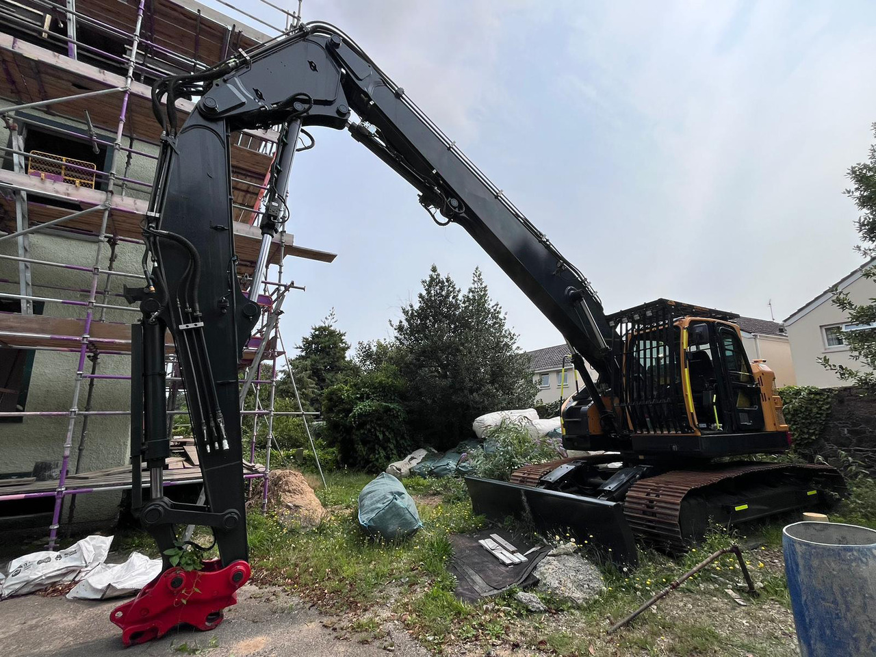Hyundai HX235 LCR DZ 15M High Reach - Гусеничный экскаватор: фото 1 Hyundai HX235 LCR DZ 15M High Reach - Гусеничный экскаватор: фото 1