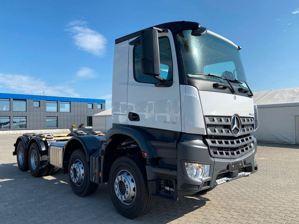 Mercedes-Benz AROCS 4248 8x4 - Грузовик-шасси: фото 1 Mercedes-Benz AROCS 4248 8x4 - Грузовик-шасси: фото 1