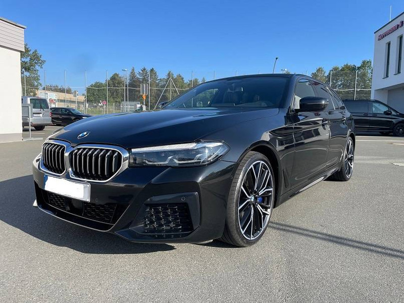Легковой автомобиль BMW 540D xDrive Touring: фото 1 Легковой автомобиль BMW 540D xDrive Touring: фото 1