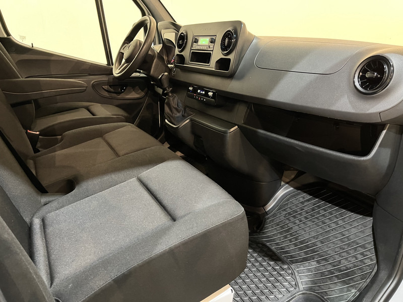 Mercedes-Benz Sprinter 315 CDI L2 RWD DC Dubbel Cabine Open Laadbak / Euro 6 / Trekhaak 3500 KG / Airco / 12.000 KM !! / BPM VRIJ !! в лизинг Mercedes-Benz Sprinter 315 CDI L2 RWD DC Dubbel Cabine Open Laadbak / Euro 6 / Trekhaak 3500 KG / Airco / 12.000 KM !! / BPM VRIJ !!: фото 17