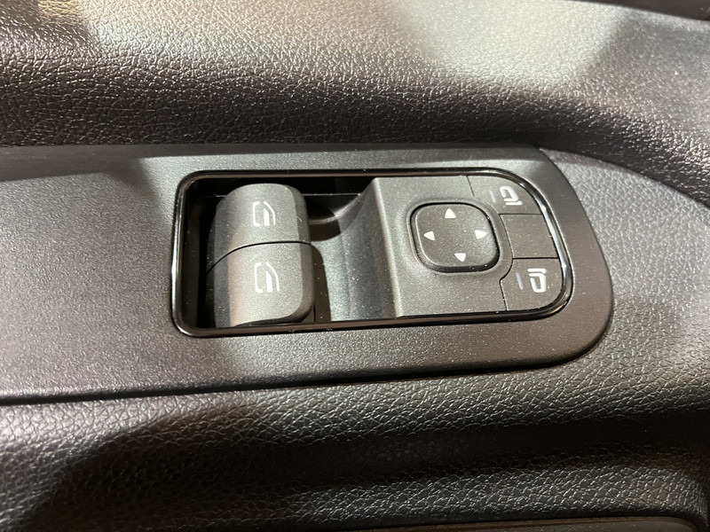 Mercedes-Benz Sprinter 315 CDI L2 RWD DC Dubbel Cabine Open Laadbak / Euro 6 / Trekhaak 3500 KG / Airco / 12.000 KM !! / BPM VRIJ !! в лизинг Mercedes-Benz Sprinter 315 CDI L2 RWD DC Dubbel Cabine Open Laadbak / Euro 6 / Trekhaak 3500 KG / Airco / 12.000 KM !! / BPM VRIJ !!: фото 10