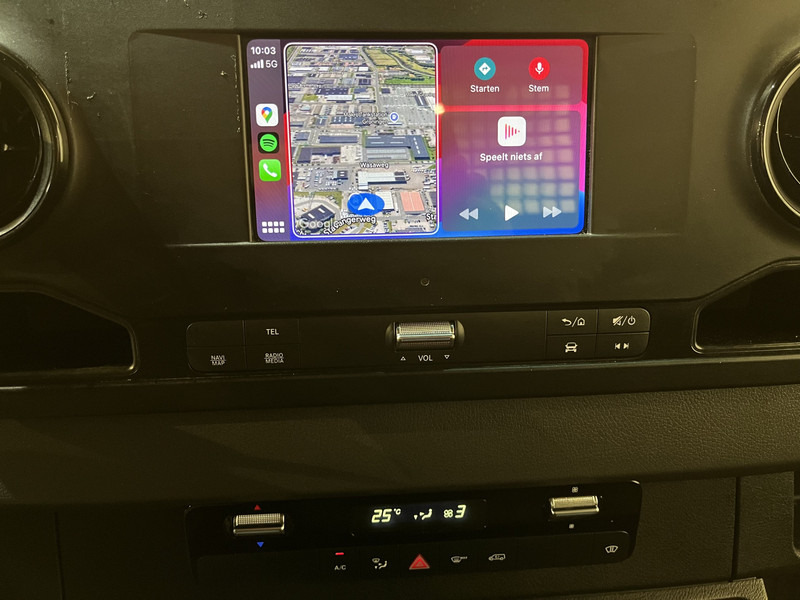 Mercedes-Benz Sprinter 317 CDI L2 RWD Automaat Open Laadbak / Euro 6 / Trekhaak 3500 KG / Airco / Cruise Control / CarPlay / Navigatie / 64.150 KM !! / BPM VRIJ !! в лизинг Mercedes-Benz Sprinter 317 CDI L2 RWD Automaat Open Laadbak / Euro 6 / Trekhaak 3500 KG / Airco / Cruise Control / CarPlay / Navigatie / 64.150 KM !! / BPM VRIJ !!: фото 7