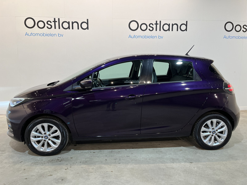 Renault ZOE R110 Experience 52 kWh (Huuraccu) / CarPlay / Camera / Airco / Cruise Control / LMV / Navigatie / 11.000 KM !! Prijs ex BTW € 11.500,- - Легковой автомобиль: фото 3 Renault ZOE R110 Experience 52 kWh (Huuraccu) / CarPlay / Camera / Airco / Cruise Control / LMV / Navigatie / 11.000 KM !! Prijs ex BTW € 11.500,- - Легковой автомобиль: фото 3