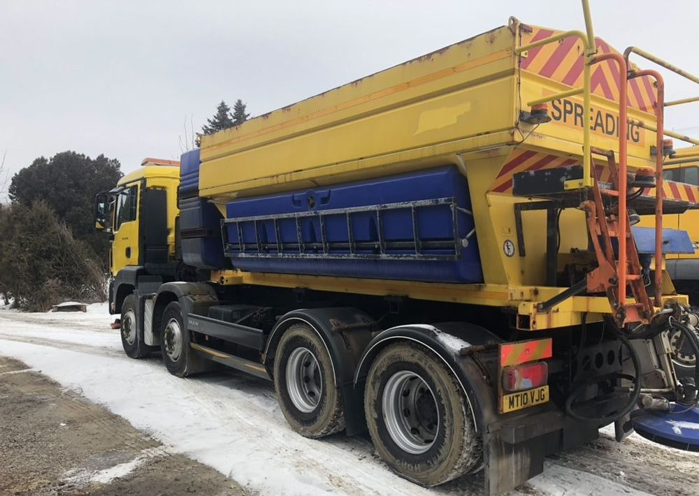 MAN TGS 32.360 8x4 piaskarka solarka schmidt euro5 pług в лизинг MAN TGS 32.360 8x4 piaskarka solarka schmidt euro5 pług: фото 6