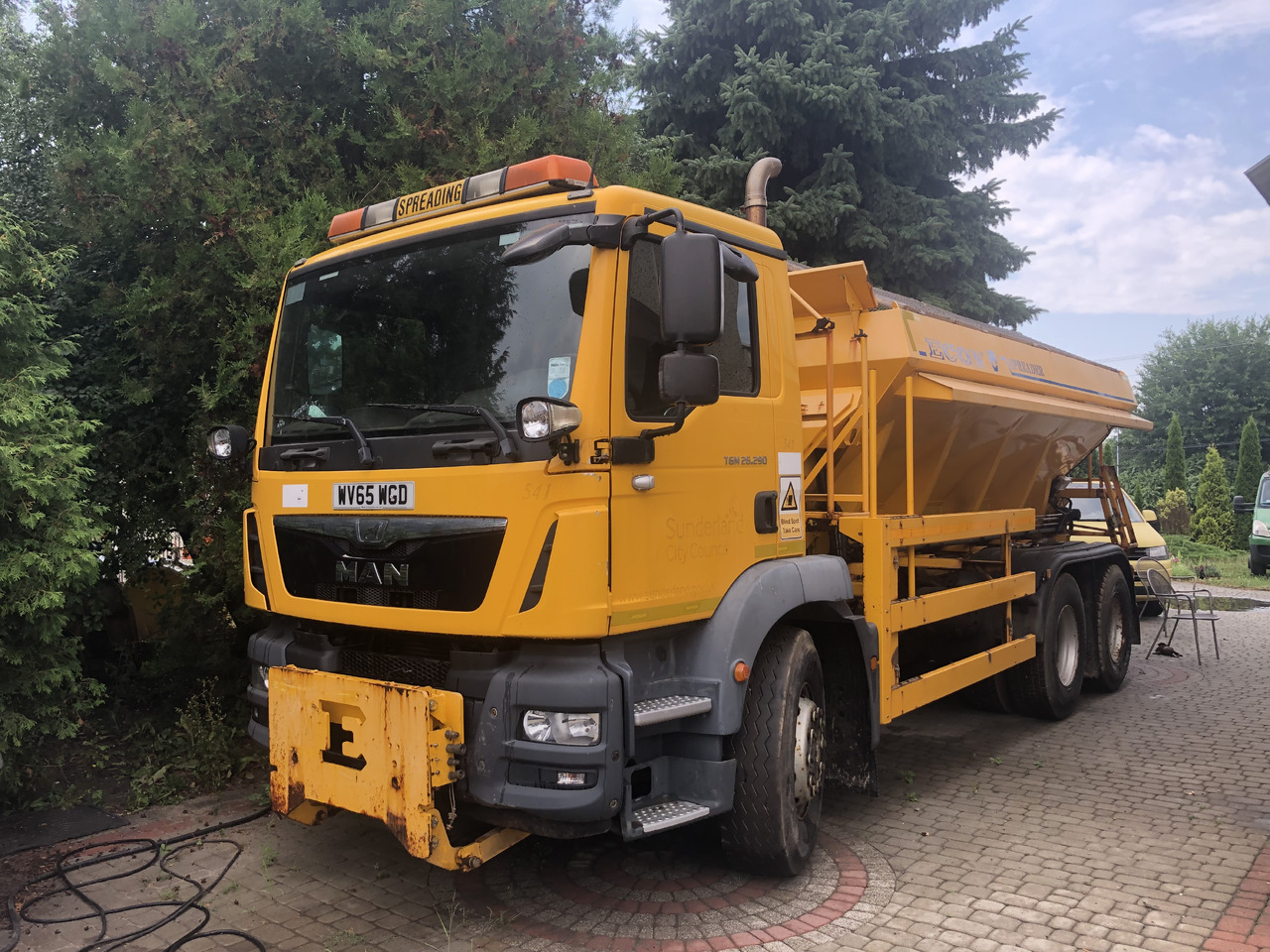 MAN TGM 26.290 Gritter/spreder 6x4 plough - Коммунальная/ Специальная техника: фото 1
