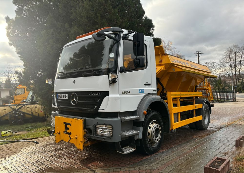 Mercedes-Benz Axor 4x2 piaskarka solarka econ schmidt 1824 e5 - Снегоуборочная машина: фото 1 Mercedes-Benz Axor 4x2 piaskarka solarka econ schmidt 1824 e5 - Снегоуборочная машина: фото 1