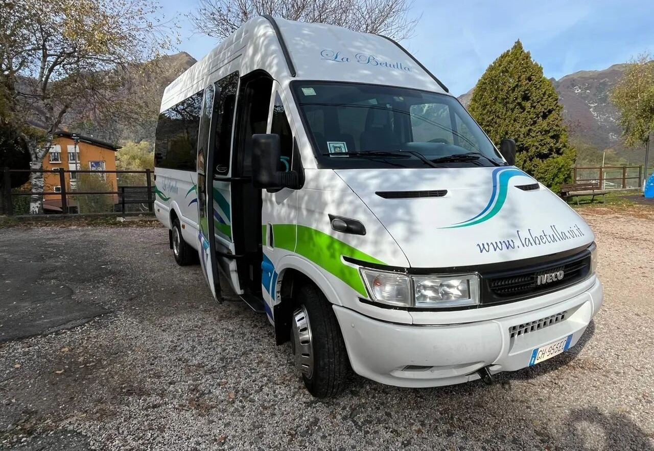 IVECO Daily - Микроавтобус, Пассажирский фургон: фото 1 IVECO Daily - Микроавтобус, Пассажирский фургон: фото 1