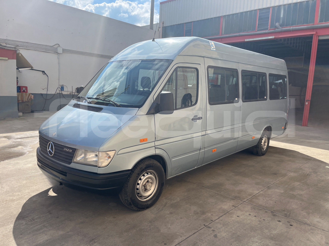 Mercedes-Benz Sprinter - Туристический автобус: фото 4 Mercedes-Benz Sprinter - Туристический автобус: фото 4