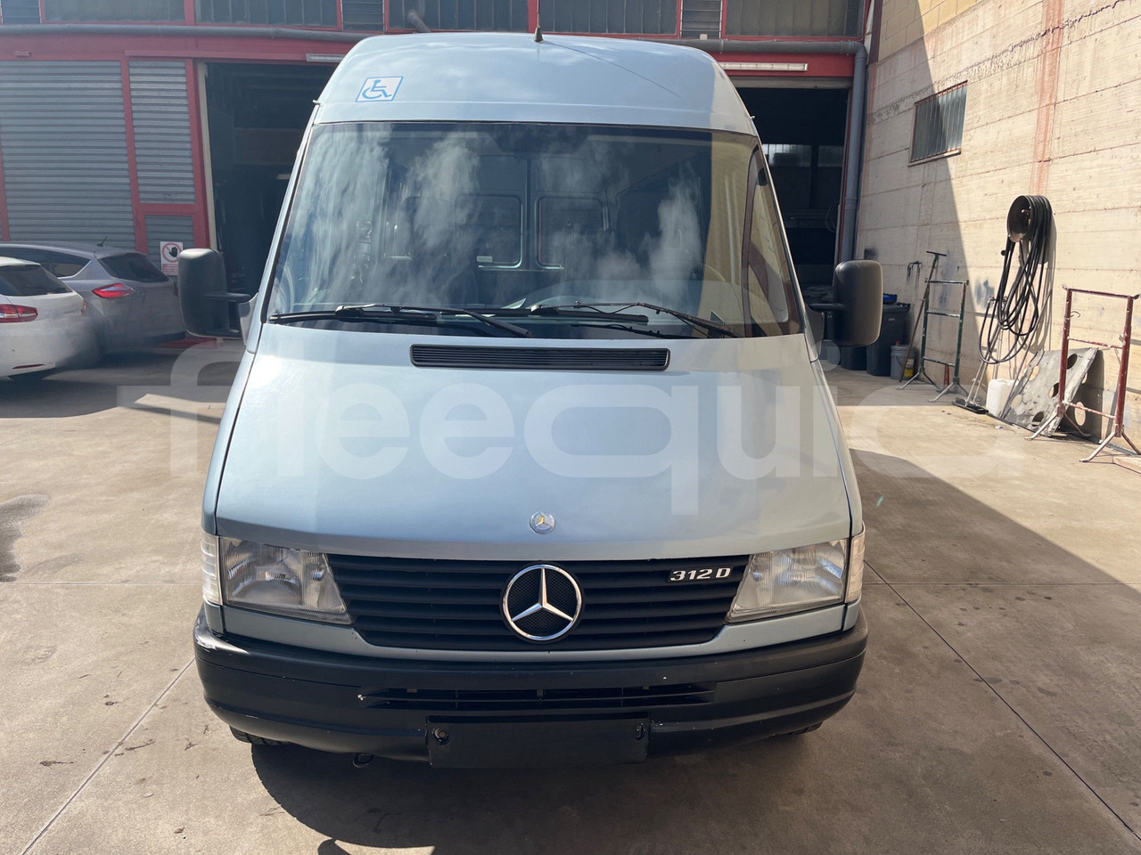 Mercedes-Benz Sprinter - Туристический автобус: фото 2 Mercedes-Benz Sprinter - Туристический автобус: фото 2