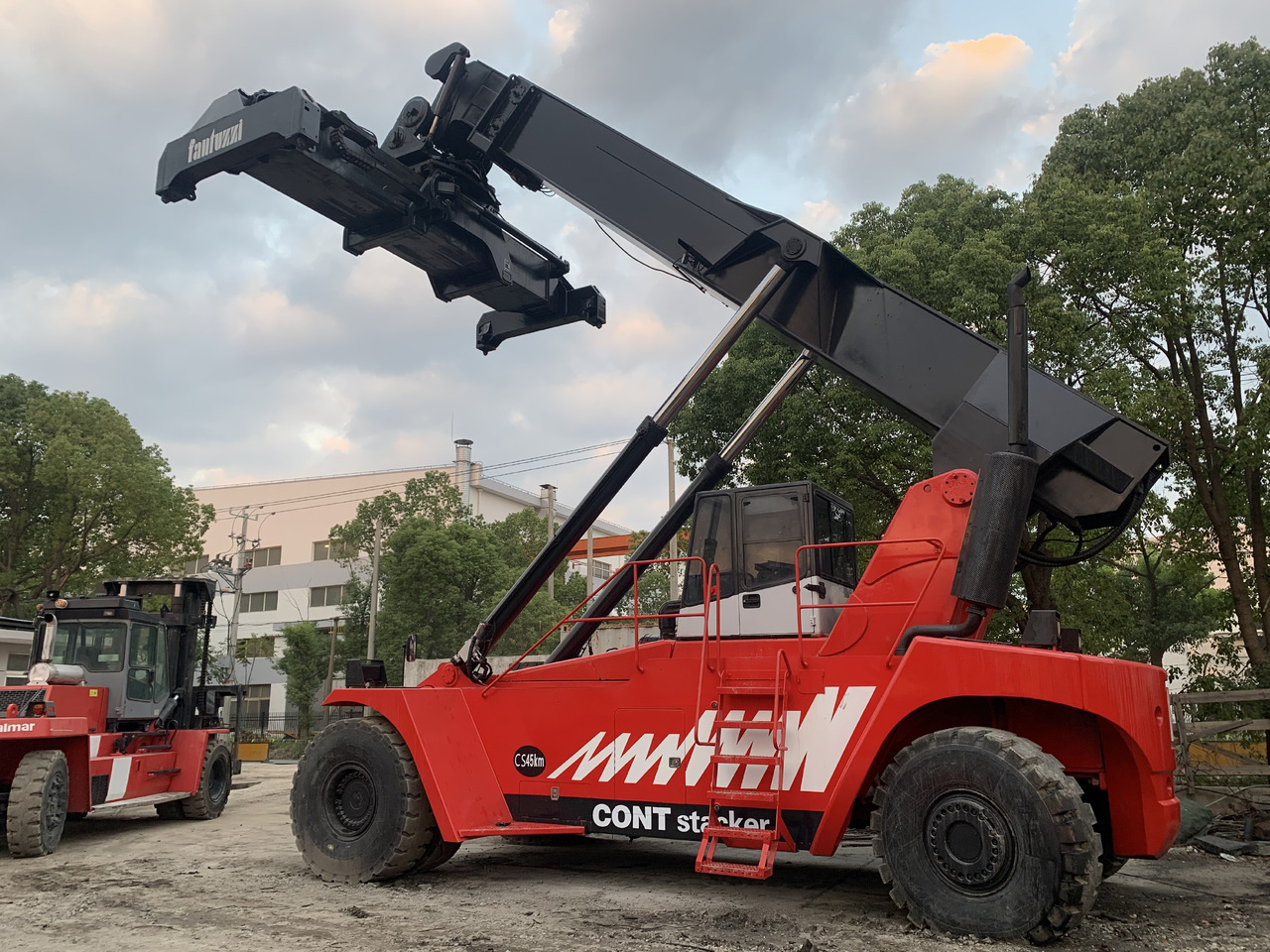 FANTUZZI CS45KMHD - Ричстакер: фото 1 FANTUZZI CS45KMHD - Ричстакер: фото 1
