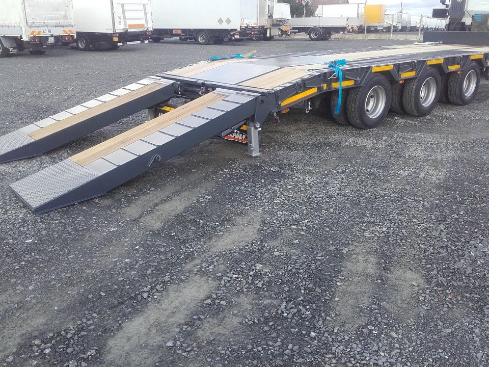 Louault 3 essieux plant carrier / low loader Trailer в лизинг Louault 3 essieux plant carrier / low loader Trailer: фото 6