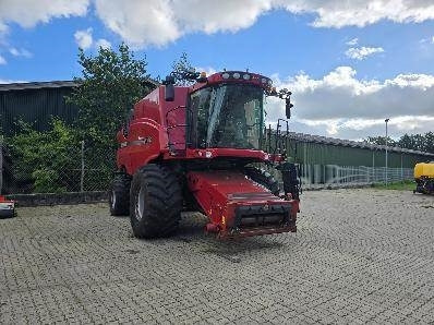 Case IH AXIAL FLOW 8010 - Зерноуборочный комбайн: фото 2 Case IH AXIAL FLOW 8010 - Зерноуборочный комбайн: фото 2