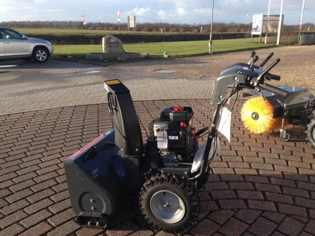 Роторный снегоочиститель Simplicity BM1227SE: фото 1