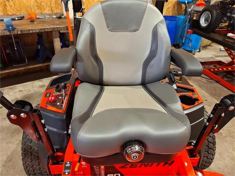 Ariens Zenith 60" SD  в лизинг Ariens Zenith 60" SD: фото 7