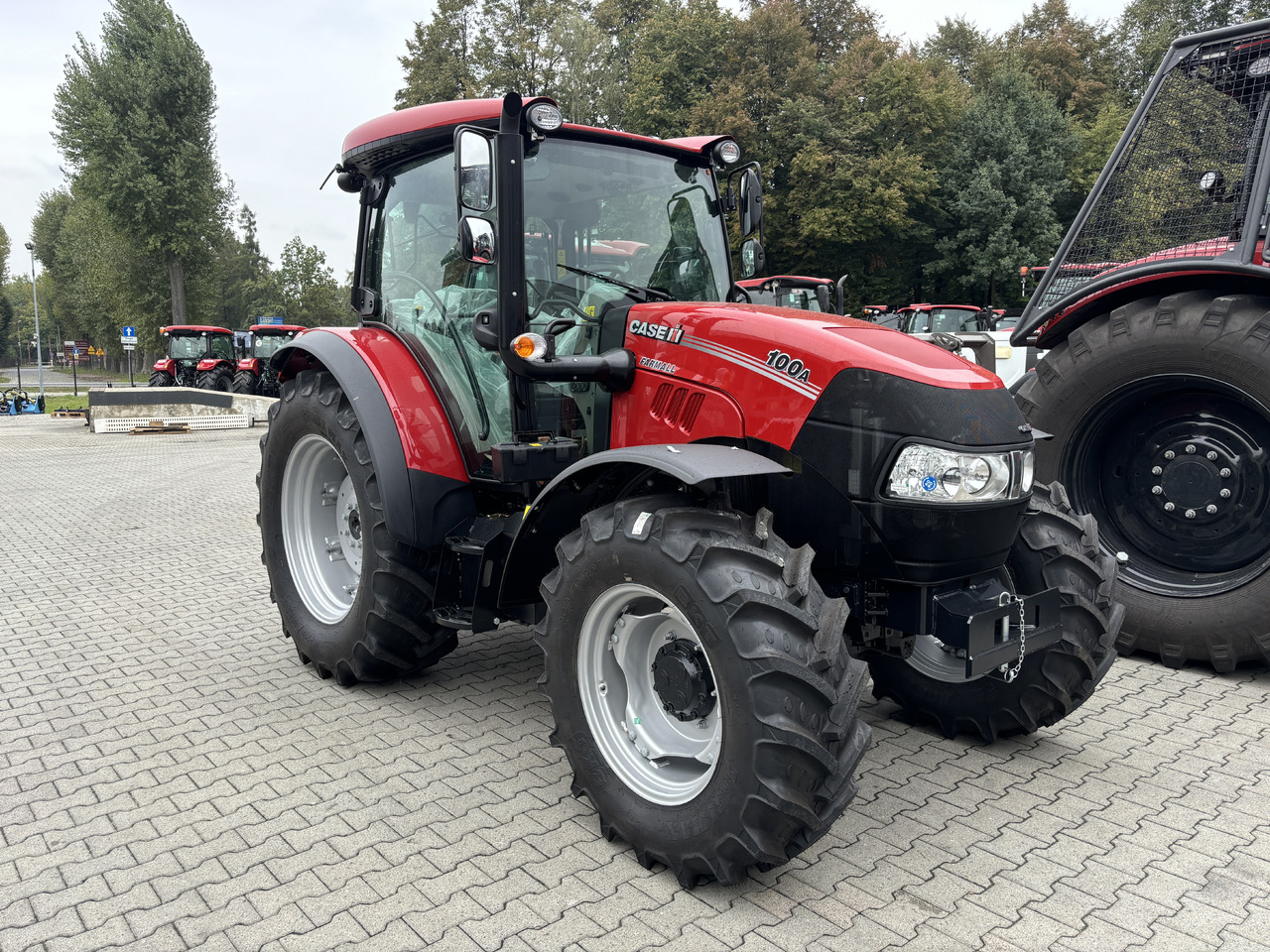 CASE FARMALL 100A - Трактор: фото 1
