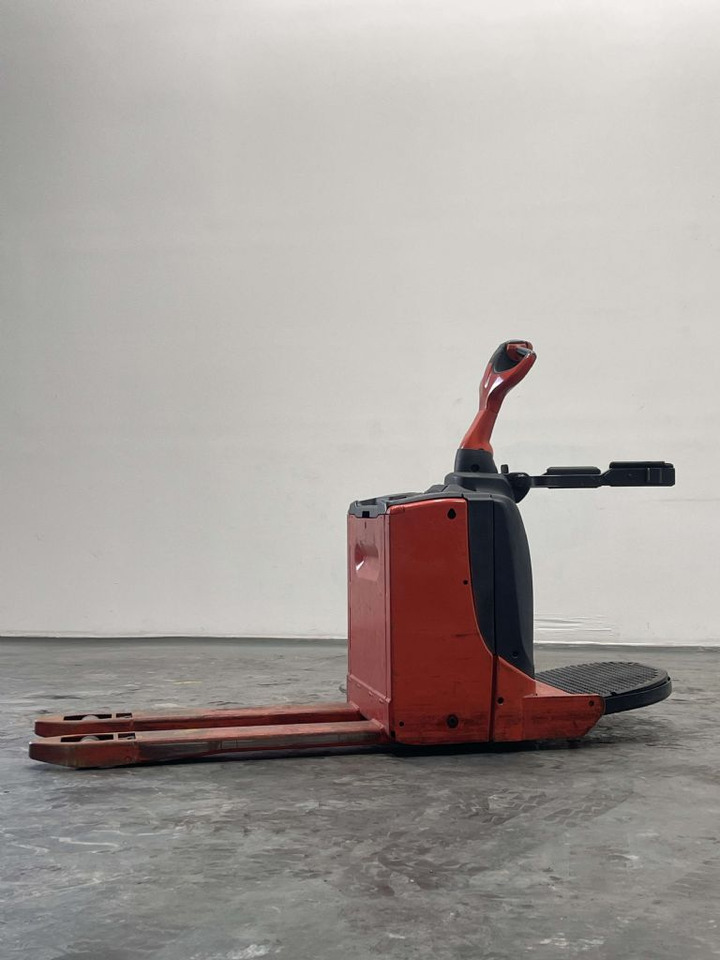 Linde T20P-02-1151 - Тележка: фото 1 Linde T20P-02-1151 - Тележка: фото 1