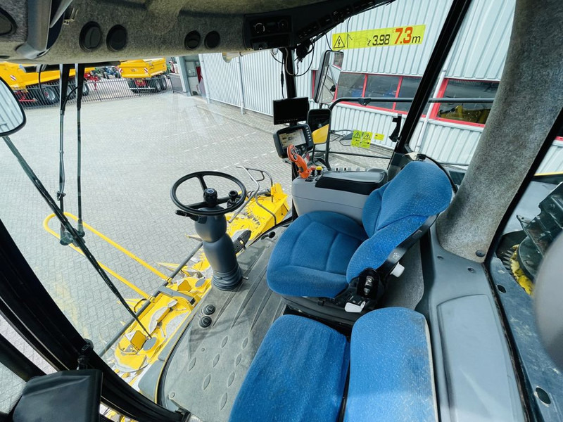 New Holland FR9050 - Кормоуборочный комбайн: фото 4 New Holland FR9050 - Кормоуборочный комбайн: фото 4