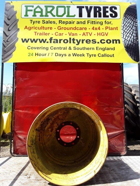 28X30 Used John Deere Rim - Колесный диск для Сельскохозяйственной техники: фото 1 28X30 Used John Deere Rim - Колесный диск для Сельскохозяйственной техники: фото 1