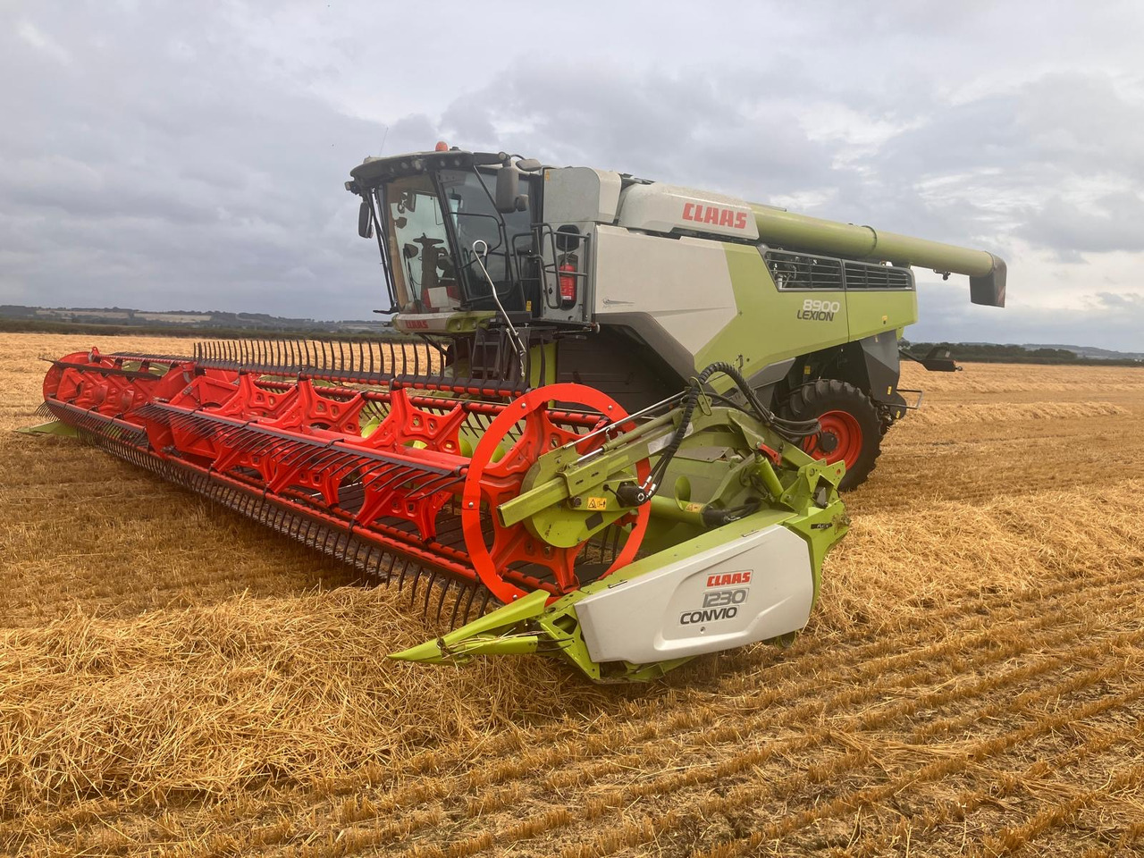 Claas Lexion 8900 & Convio 1230 - Зерноуборочный комбайн: фото 1 Claas Lexion 8900 & Convio 1230 - Зерноуборочный комбайн: фото 1
