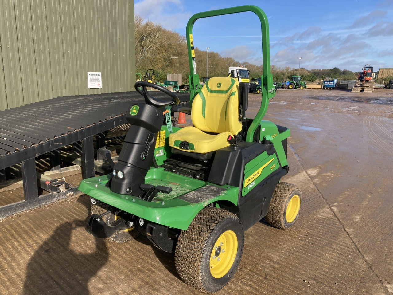 John Deere 1570 out front power unit - Газонокосилка: фото 1