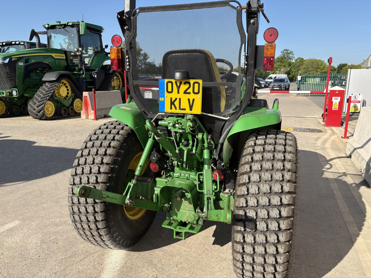 John Deere 3045R Compact Tractor - Минитрактор: фото 4 John Deere 3045R Compact Tractor - Минитрактор: фото 4