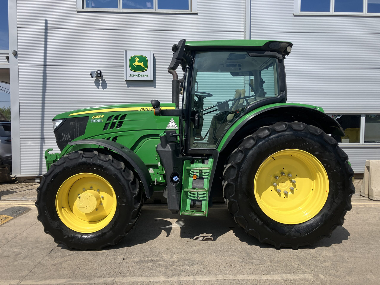 John Deere 6155R - Трактор: фото 2 John Deere 6155R - Трактор: фото 2