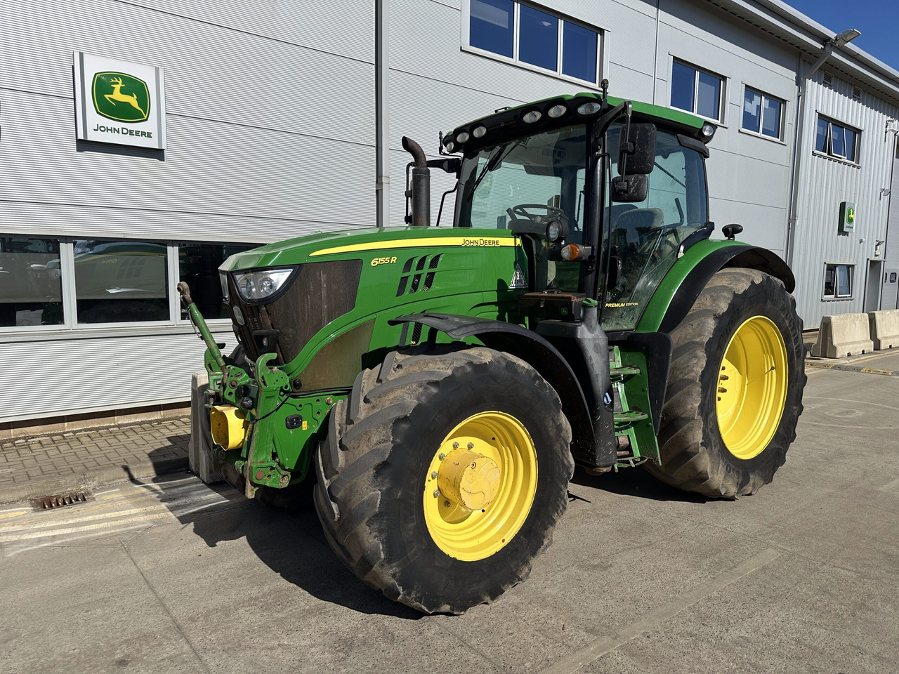 John Deere 6155R - Трактор: фото 1 John Deere 6155R - Трактор: фото 1