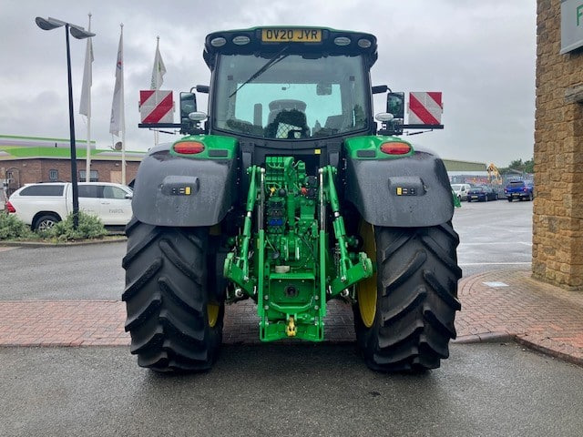 John Deere 6215R - Трактор: фото 4 John Deere 6215R - Трактор: фото 4