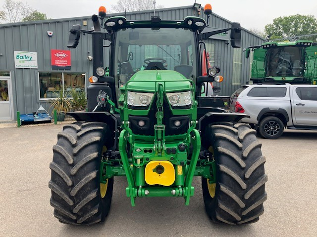 John Deere 6R 150 - Трактор: фото 4 John Deere 6R 150 - Трактор: фото 4