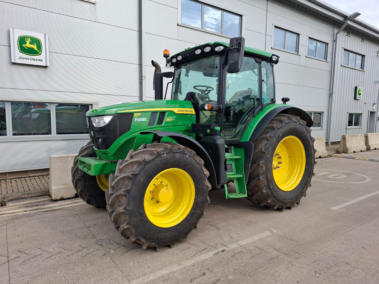 John Deere 6R 150 - Трактор: фото 1 John Deere 6R 150 - Трактор: фото 1