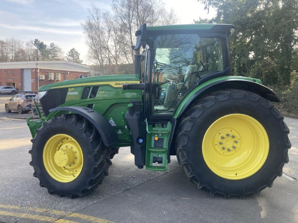 John Deere 6R 155 - Трактор: фото 1 John Deere 6R 155 - Трактор: фото 1