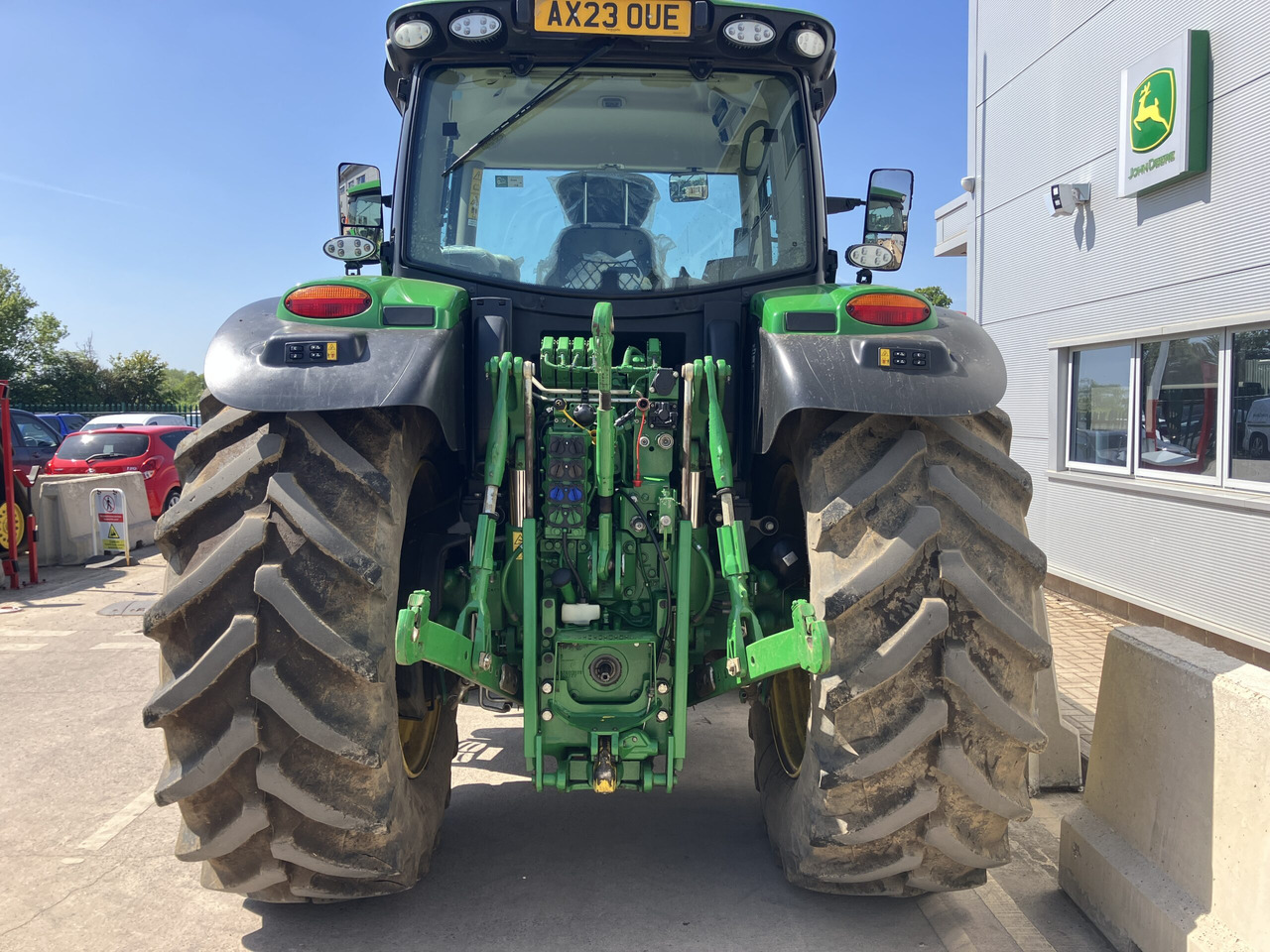 John Deere 6R 185 - Трактор: фото 4 John Deere 6R 185 - Трактор: фото 4