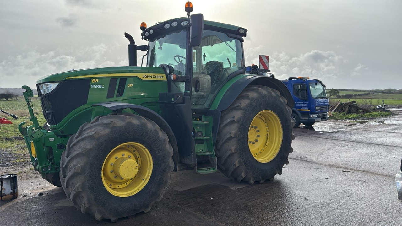 John Deere 6R 215 - Трактор: фото 1 John Deere 6R 215 - Трактор: фото 1