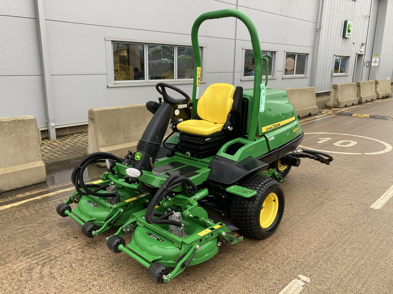 John Deere 7400A triple pod mower - Газонокосилка: фото 1 John Deere 7400A triple pod mower - Газонокосилка: фото 1
