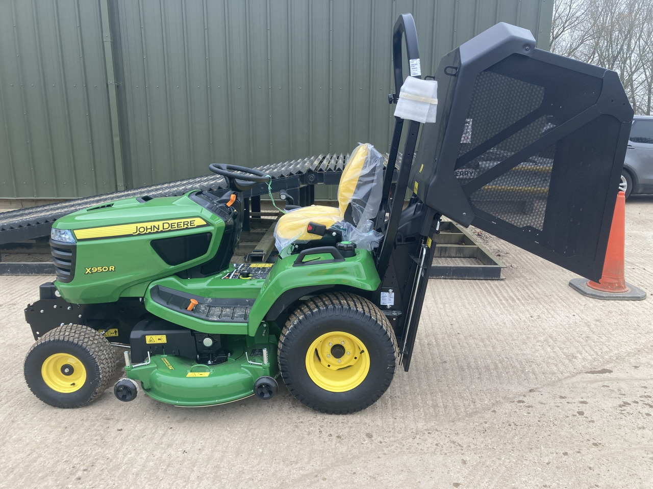 John Deere X950R ride on mower в лизинг John Deere X950R ride on mower: фото 8