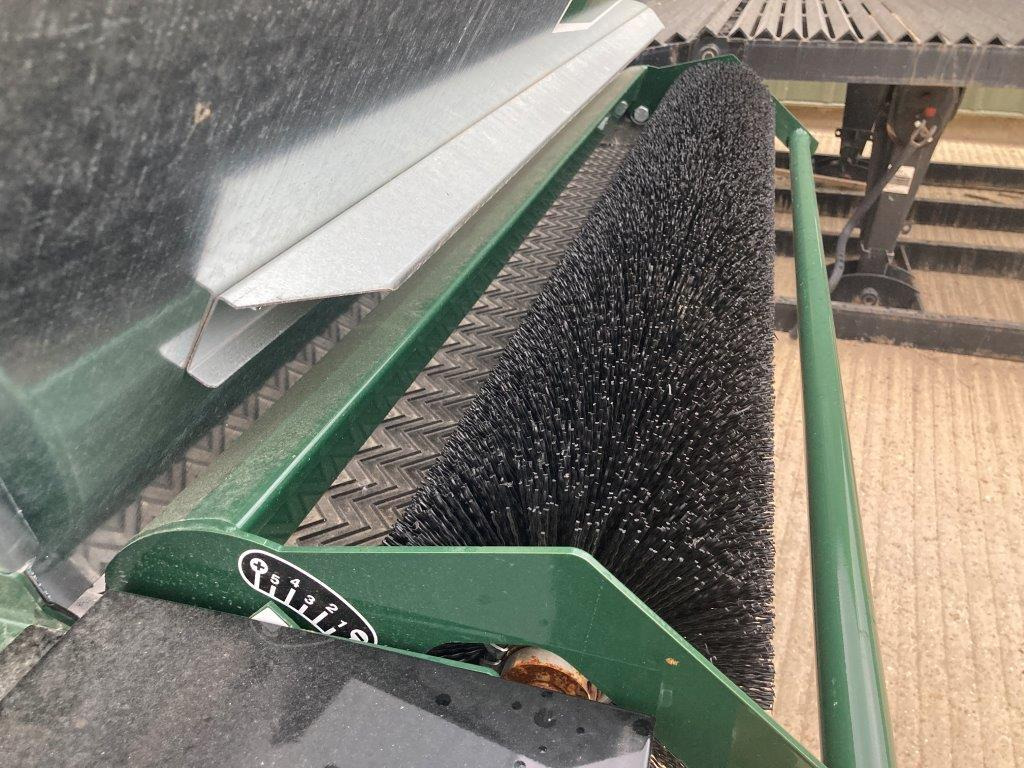 Turfco METE-R-MATIC XL Top Dresser в лизинг Turfco METE-R-MATIC XL Top Dresser: фото 8