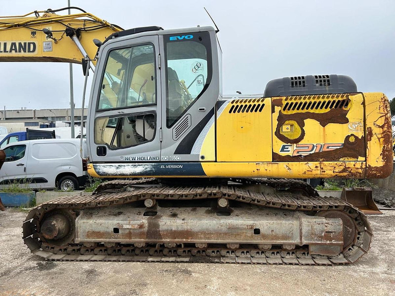 New Holland E215B - Экскаватор: фото 3 New Holland E215B - Экскаватор: фото 3