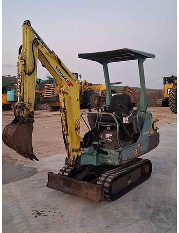 Yanmar B17 - Мини-экскаватор: фото 1 Yanmar B17 - Мини-экскаватор: фото 1