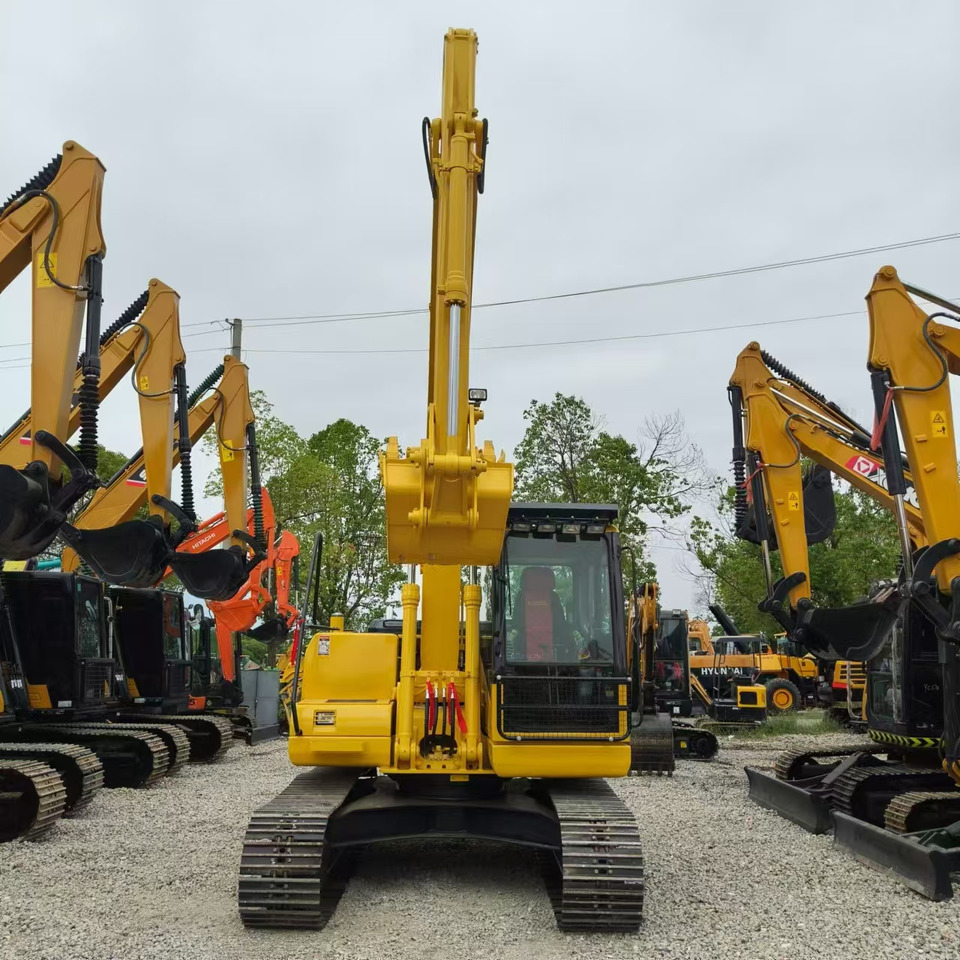 KOMATSU PC110 - Гусеничный экскаватор: фото 5 KOMATSU PC110 - Гусеничный экскаватор: фото 5